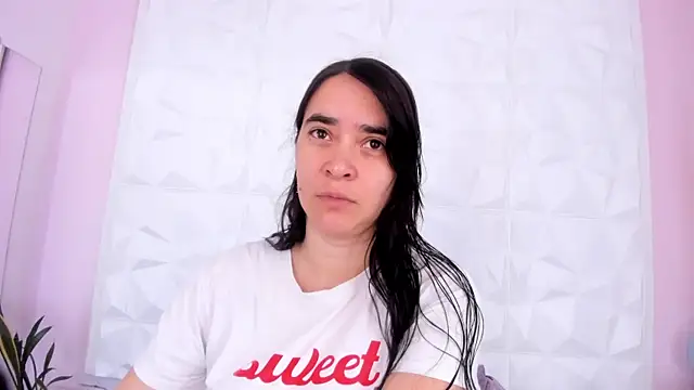 Snapshot of Valeriagomez_ chatting on 10/28/25, 12:09 Valeriagomez online show from 10/28/25, 12:09