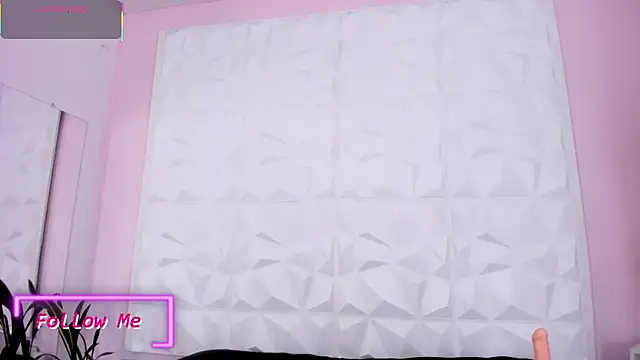 Snapshot of Valeriagomez_ chatting on 11/01/25, 12:07 Valeriagomez online show from 11/01/25, 12:07