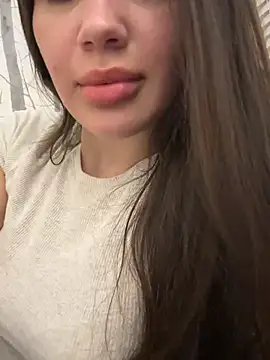 Tris Darsy online show from 02/25/25, 10:58