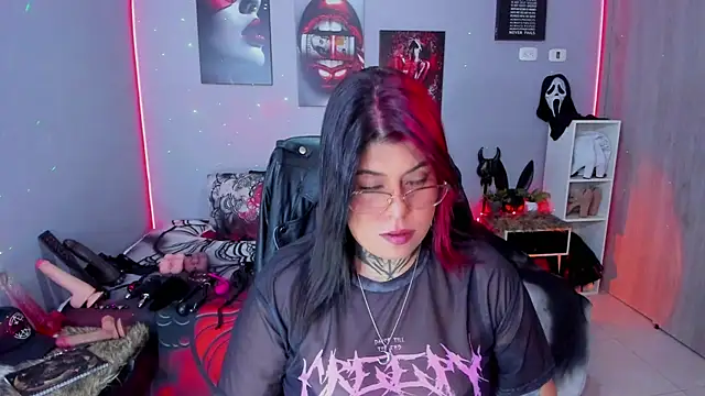 Veronika metal online show from 12/18/25, 07:09