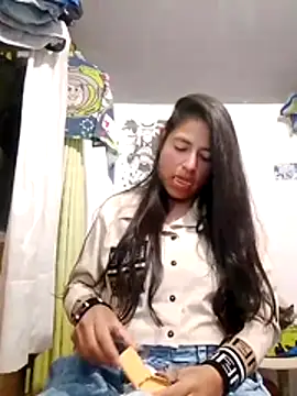 Snapshot of Escarcha-blue chatting on 11/23/25, 08:58 Escarcha-blue online show from 11/23/25, 08:58