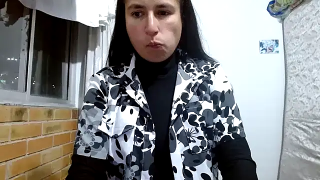 Snapshot of Escarcha-blue chatting on 11/29/25, 03:53 Escarcha-blue online show from 11/29/25, 03:53