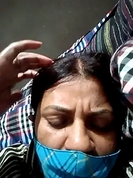Snapshot of Disha2870 chatting on 03/05/25, 12:44 Disha2870 online show from 03/05/25, 12:44