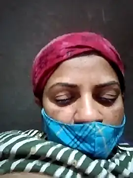 Snapshot of Disha2870 chatting on 03/10/25, 03:09 Disha2870 online show from 03/10/25, 03:09