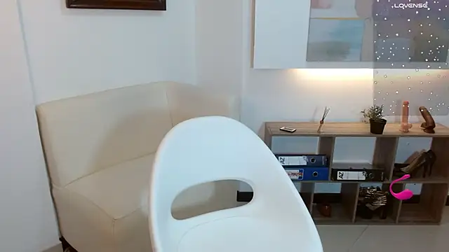 anahi macys online show from 10/02/25, 11:17