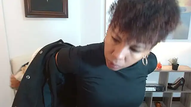 anahi macys online show from 10/23/25, 11:09