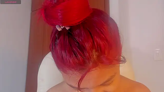 Snapshot of gime_lara chatting on 11/15/25, 11:51 gime lara online show from 11/15/25, 11:51