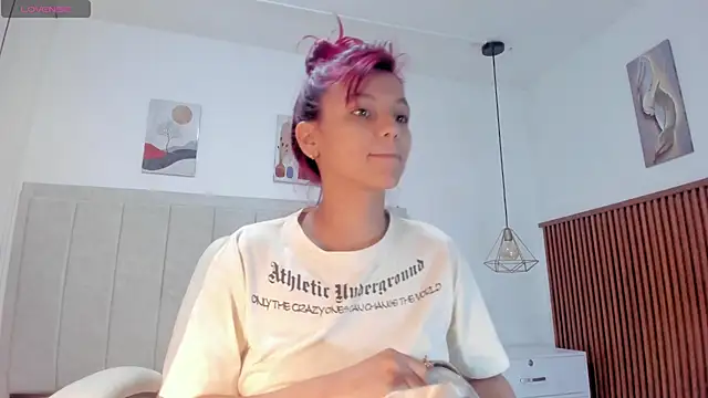 Snapshot of gime_lara chatting on 11/20/25, 12:38 gime lara online show from 11/20/25, 12:38