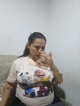 Snapshot of nahomysaints chatting on 10/04/25, 04:32 nahomysaints online show from 10/04/25, 04:32