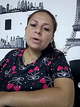 Snapshot of nahomysaints chatting on 10/17/25, 05:48 nahomysaints online show from 10/17/25, 05:48