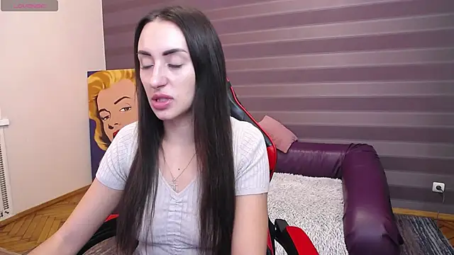 Snapshot of JenniferStone chatting on 11/06/25, 09:10 JenniferStone online show from 11/06/25, 09:10