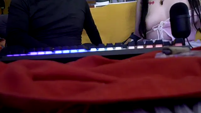 Snapshot of deathnote666_ chatting on 03/08/25, 07:38 deathnote666 online show from 03/08/25, 07:38