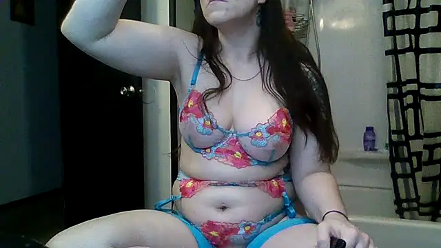 Snapshot of mrstoxox4594 chatting on 10/23/25, 11:42 mrstoxox4594 online show from 10/23/25, 11:42