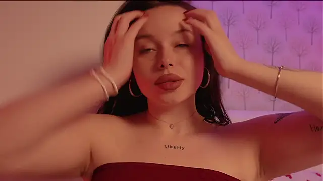 ElliSweetTease online show from 10/17/25, 04:15