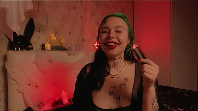 ElliSweetTease online show from 10/31/25, 05:30