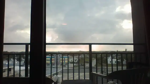 Snapshot of JerseyGem chatting on 10/06/25, 10:07 JerseyGem online show from 10/06/25, 10:07