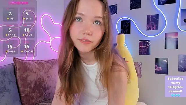 Snapshot of Dreamy_Polly chatting on 03/03/25, 07:49 Dreamy Polly online show from 03/03/25, 07:49