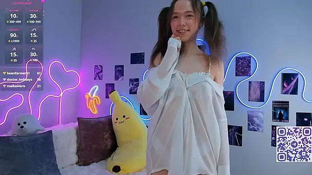 Snapshot of Dreamy_Polly chatting on 03/11/25, 10:42 Dreamy Polly online show from 03/11/25, 10:42