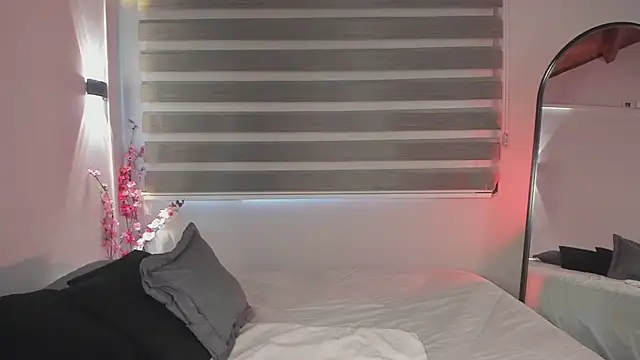 Snapshot of sweet_obsession__ chatting on 10/07/25, 07:44 sweet obsession online show from 10/07/25, 07:44