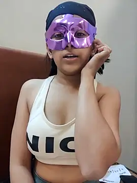 annie-Minj online show from 03/01/25, 08:45