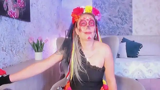 Snapshot of Liannaa_ chatting on 10/29/25, 07:37 Liannaa online show from 10/29/25, 07:37