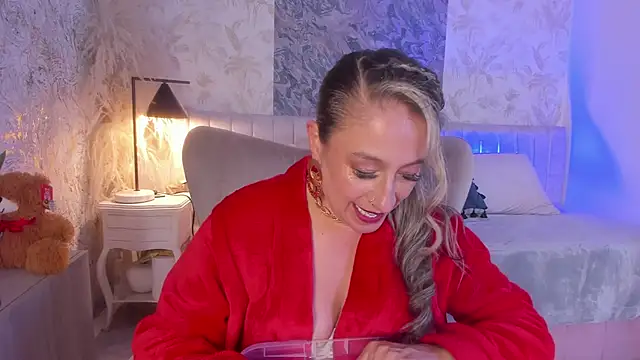 Snapshot of Liannaa_ chatting on 11/10/25, 07:46 Liannaa online show from 11/10/25, 07:46