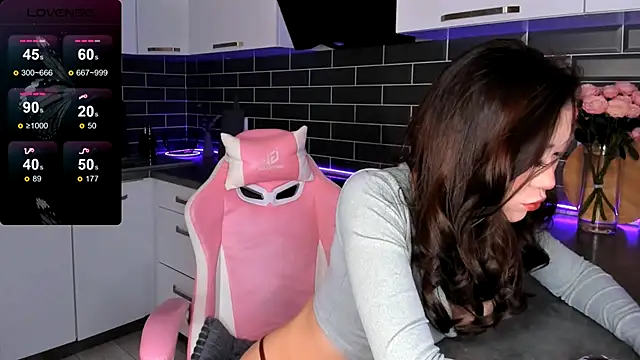 Snapshot of ShaiyaMinn3 chatting on 09/24/25, 03:37 ShaiyaMinn3 online show from 09/24/25, 03:37