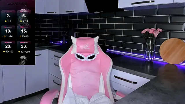 Snapshot of ShaiyaMinn3 chatting on 09/28/25, 07:19 ShaiyaMinn3 online show from 09/28/25, 07:19