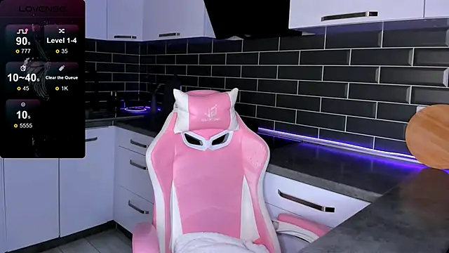 Snapshot of ShaiyaMinn3 chatting on 10/11/25, 06:06 ShaiyaMinn3 online show from 10/11/25, 06:06