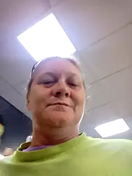 wetnwildforyou online show from 11/04/25, 05:34