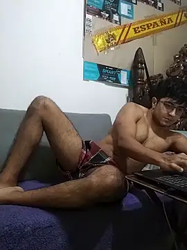 kamenov03 online show from 10/21/25, 12:11