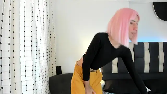 Snapshot of loverisu-coral chatting on 10/04/25, 07:34 loverisu-coral online show from 10/04/25, 07:34