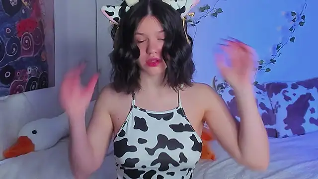 Snapshot of princes_devil chatting on 03/09/25, 06:43 princes devil online show from 03/09/25, 06:43