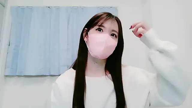Snapshot of NANA_7 chatting on 12/16/25, 03:33 NANA 7 online show from 12/16/25, 03:33