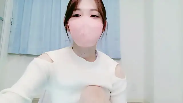 Snapshot of NANA_7 chatting on 03/26/26, 10:32 NANA 7 online show from 03/26/26, 10:32