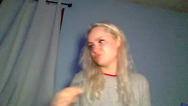 sluttypumpkin online show from 07/10/26, 06:39