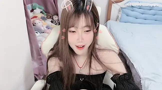 vivian-vv online show from 03/09/25, 10:52