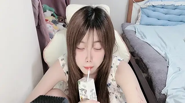 vivian-vv online show from 03/16/25, 05:47