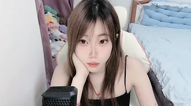 vivian-vv online show from 03/22/25, 10:37