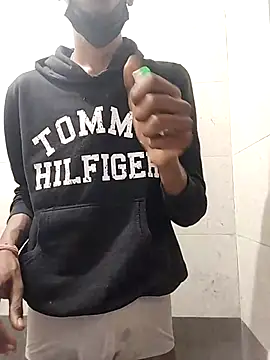 BlackDog  69 online show from 10/04/25, 02:53