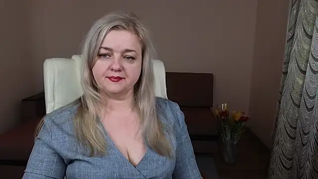 Snapshot of Mary_Mist chatting on 03/08/25, 04:56 Mary Mist online show from 03/08/25, 04:56