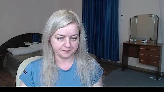 Snapshot of Mary_Mist chatting on 03/17/25, 07:13 Mary Mist online show from 03/17/25, 07:13