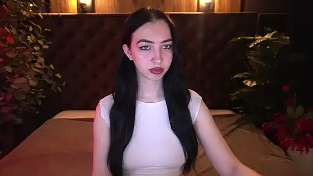 Snapshot of WildKittenX_ chatting on 04/24/26, 05:43 WildKittenX online show from 04/24/26, 05:43