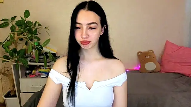 Snapshot of WildKittenX_ chatting on 05/18/26, 05:24 WildKittenX online show from 05/18/26, 05:24