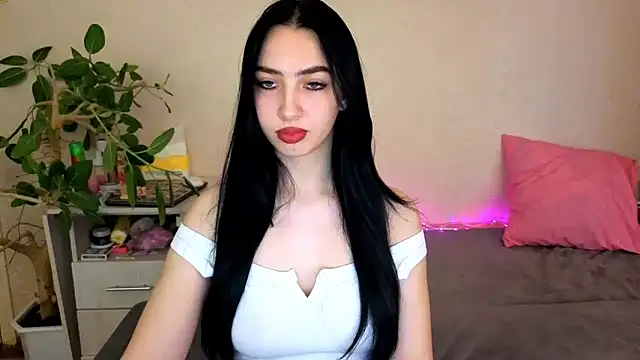 Snapshot of WildKittenX_ chatting on 05/20/26, 05:13 WildKittenX online show from 05/20/26, 05:13