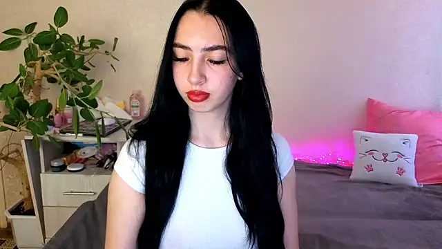 Snapshot of WildKittenX_ chatting on 05/25/26, 05:02 WildKittenX online show from 05/25/26, 05:02