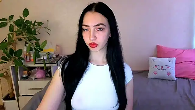 Snapshot of WildKittenX_ chatting on 06/01/26, 04:14 WildKittenX online show from 06/01/26, 04:14