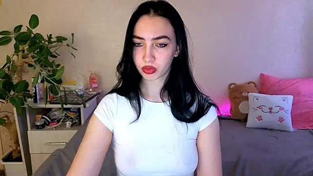 Snapshot of WildKittenX_ chatting on 06/05/26, 04:08 WildKittenX online show from 06/05/26, 04:08