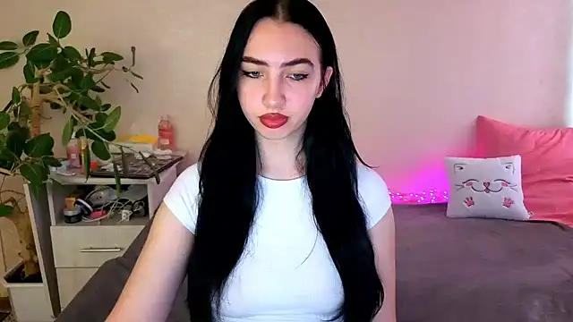 Snapshot of WildKittenX_ chatting on 06/06/26, 04:06 WildKittenX online show from 06/06/26, 04:06