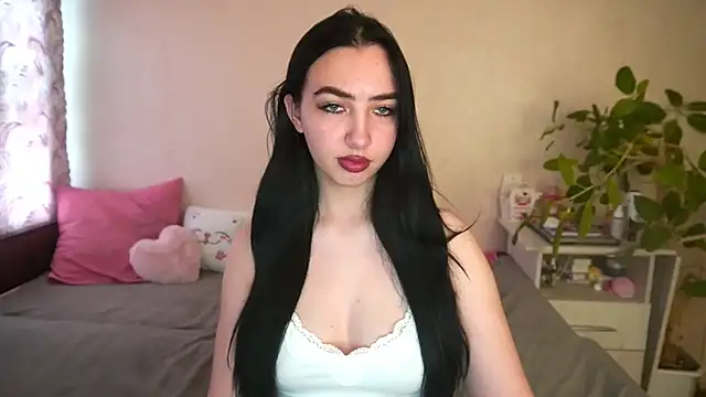 Snapshot of WildKittenX_ chatting on 07/05/26, 04:30 WildKittenX online show from 07/05/26, 04:30